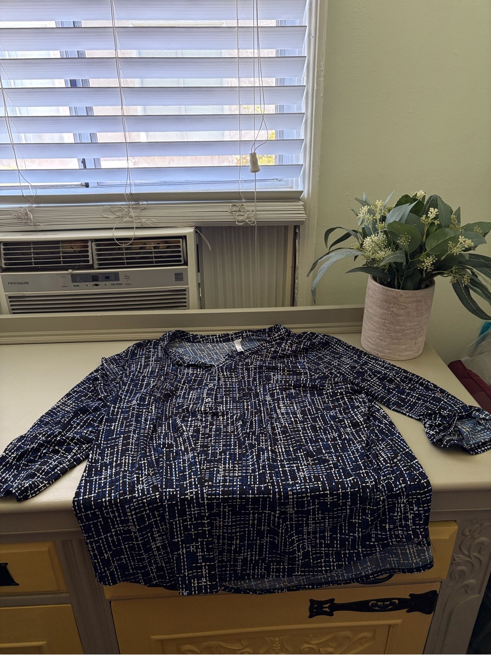 Womens Navy Patterned Long-Sleeve Blouse